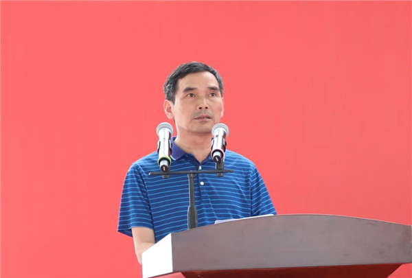 決戰(zhàn)三十天收官 昌南新區(qū)、城投集團(tuán)舉行透光陶瓷項目誓師大會